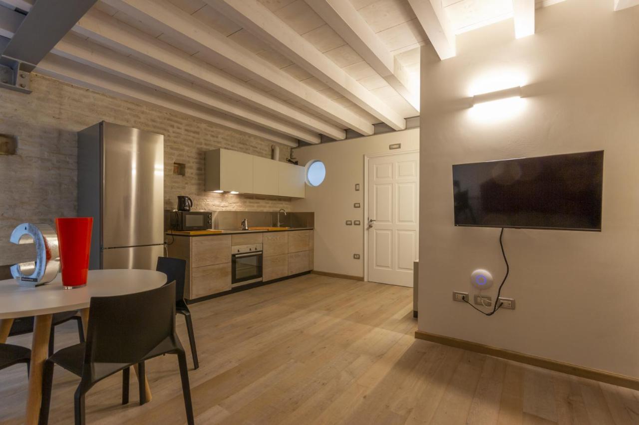 Suite Corallo - Smart Holiday Mantua Exterior foto
